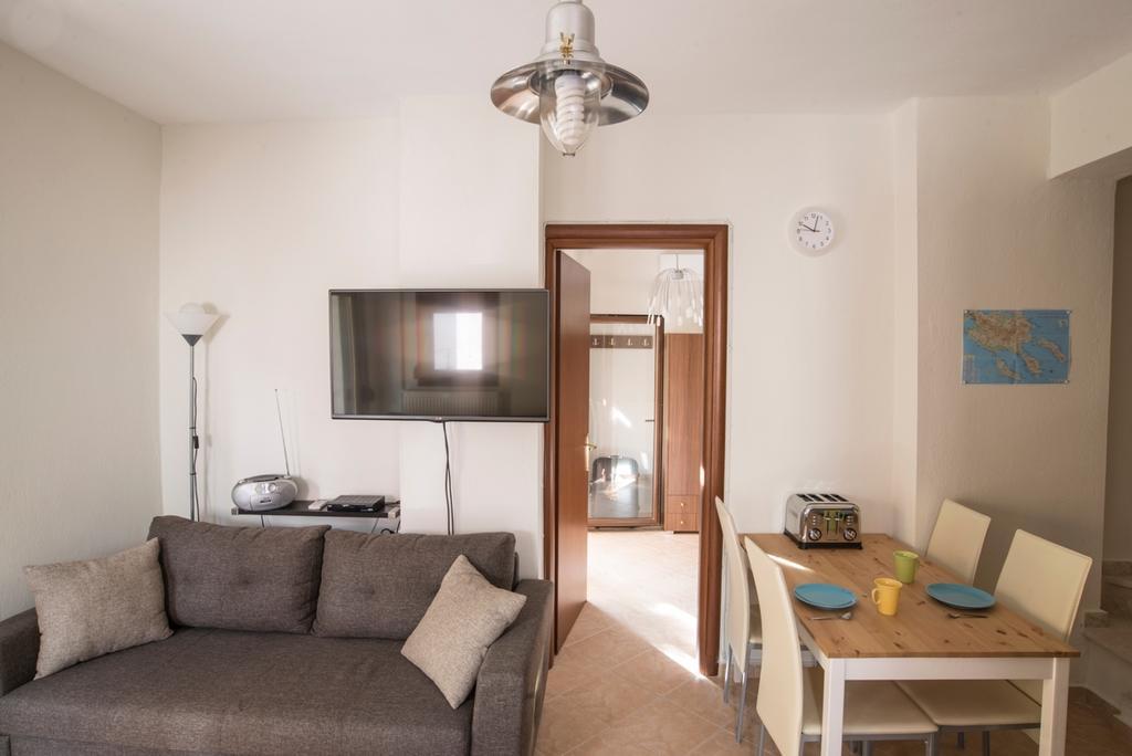 Bouganvillia Homes Νικήτη Δωμάτιο φωτογραφία