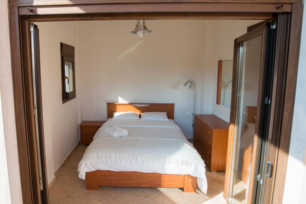 Bouganvillia Homes Νικήτη Δωμάτιο φωτογραφία